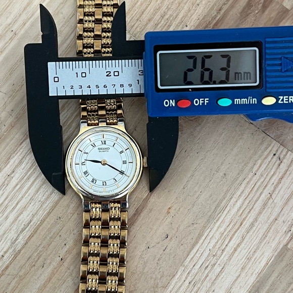 Seiko Vintage Ladies Watch Gold-Tone Bracelet Case White Dial New Crystal main image 11